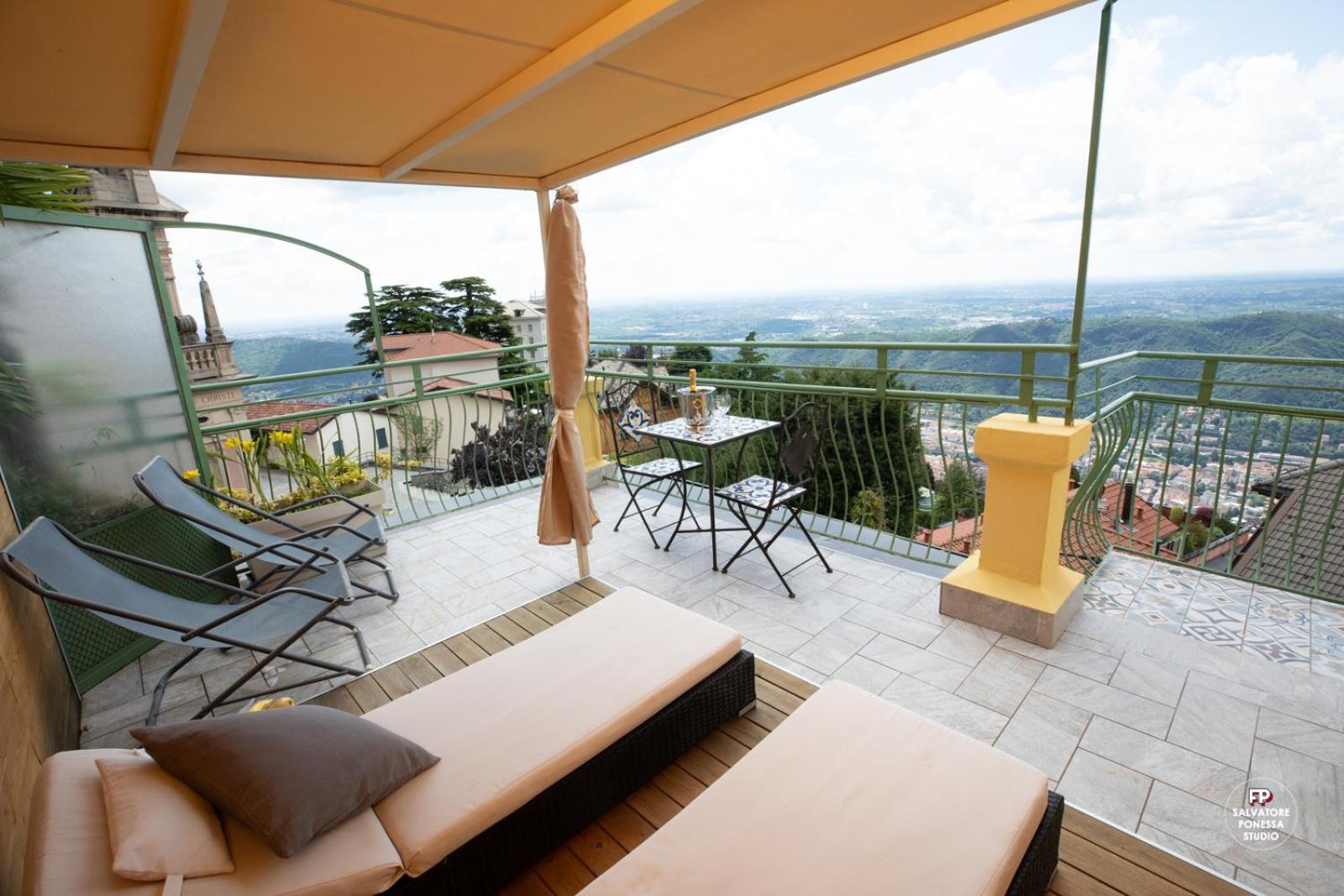 Hotel Vista Lago Brunate Exterior photo